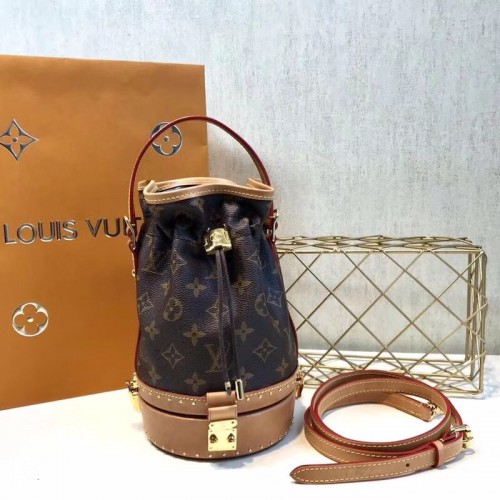 Louis Vuitton Bag 054